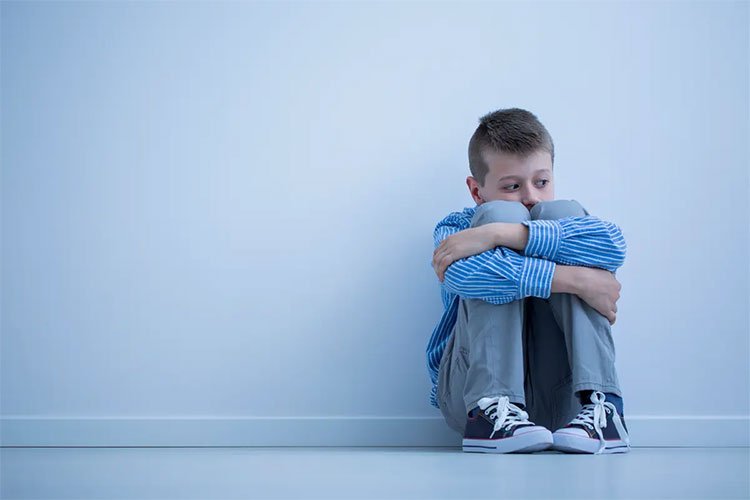 أولياء مرضى التوحد يناشدون توفير وإدماج المرافقين المدرسيّين