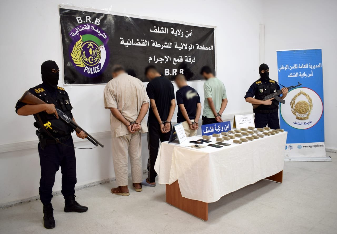 الشلف.. تفكيك شبكة إجرامية وحجز قرابة 3 كلغ من الكيف المعالج