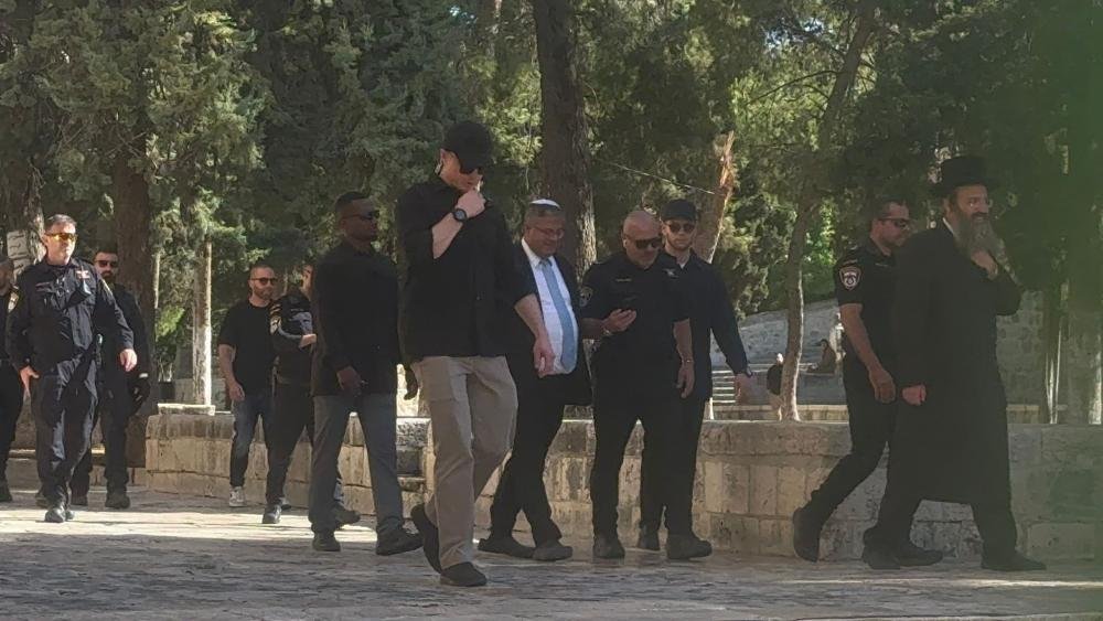 بن غفير يقتحم المسجد الأقصى