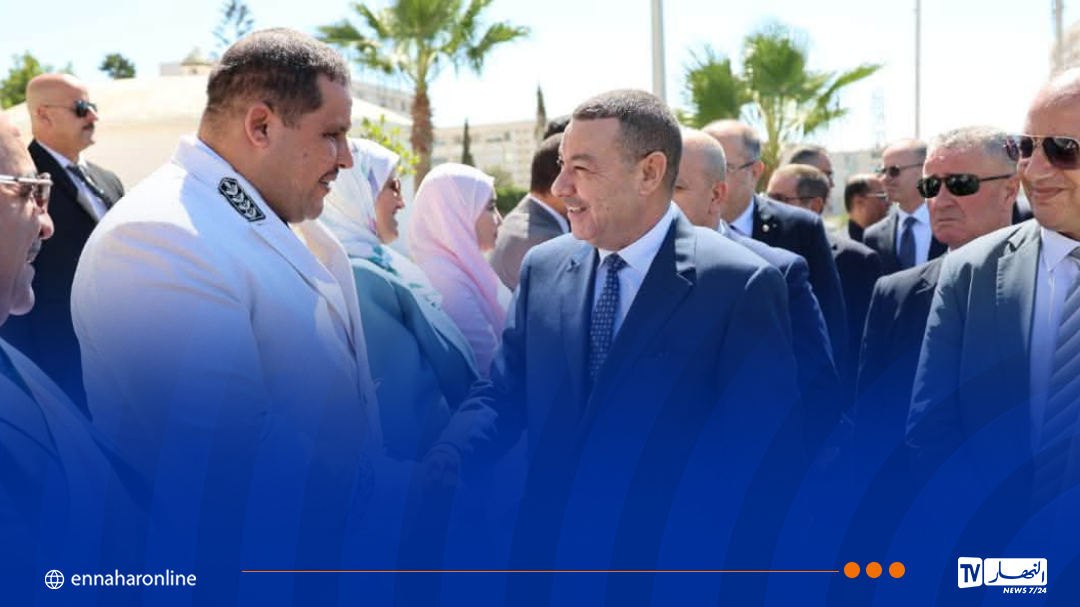 سعيود يضع حيز الخدمة منصة تخزين الحاويات والأرصفة بميناء مستغانم