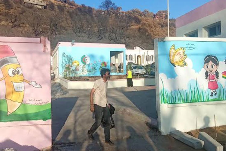 مدارس وأقسام فتحت أبوابها للتنظيف والتزيين