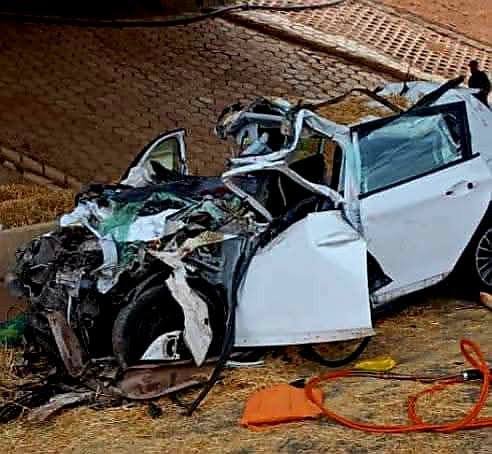 معسكر.. وفاة شخص وإصابة آخر في انقلاب سيارة بزهانة