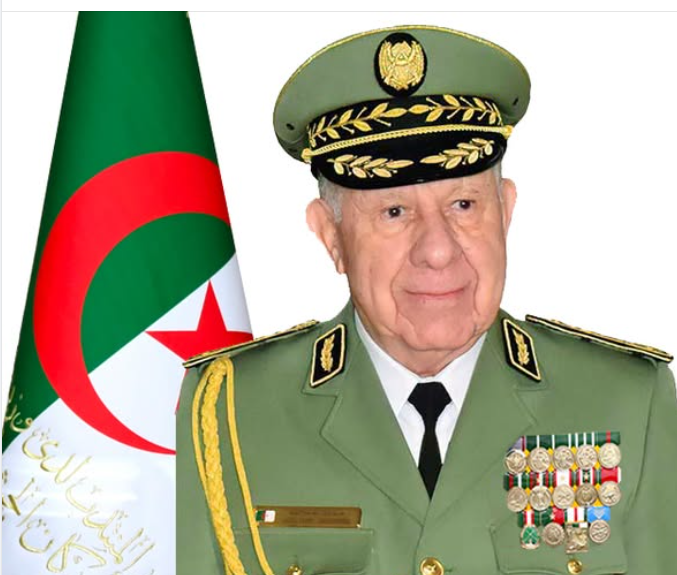 الفريق أول شنقريحة يشرف على تنصيب قائد الدرك الوطني