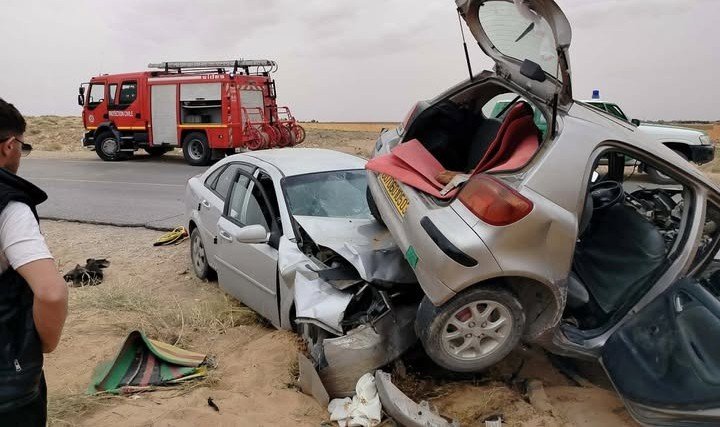 الأغواط.. 9 جرحى في اصطدام بين سيارتين بوادي مرة