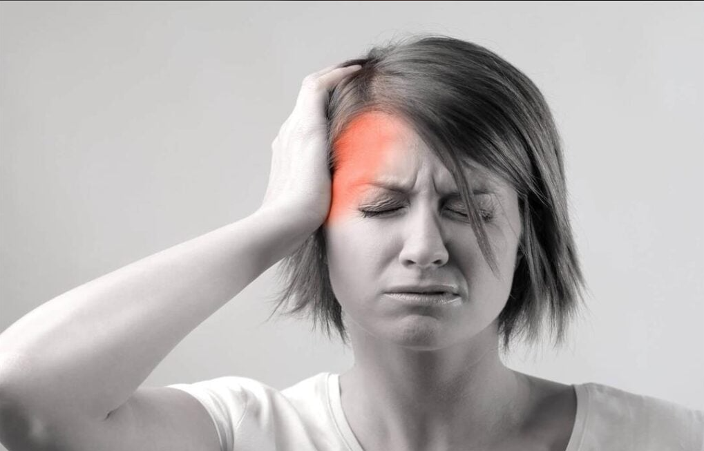 صداع أم جلطة؟.. علامات تحذيرية لا تتجاهلها أبداً