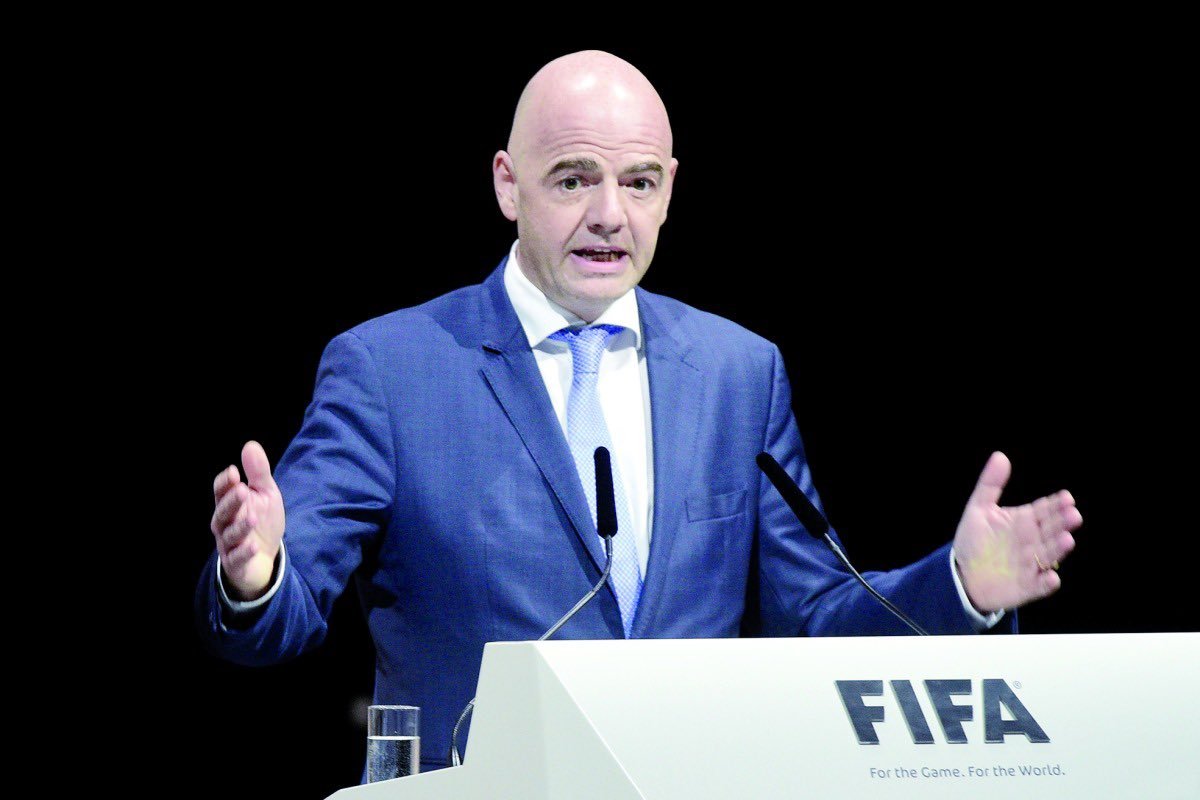 إنفانتينو يعتذر عن بيع كأس العالم