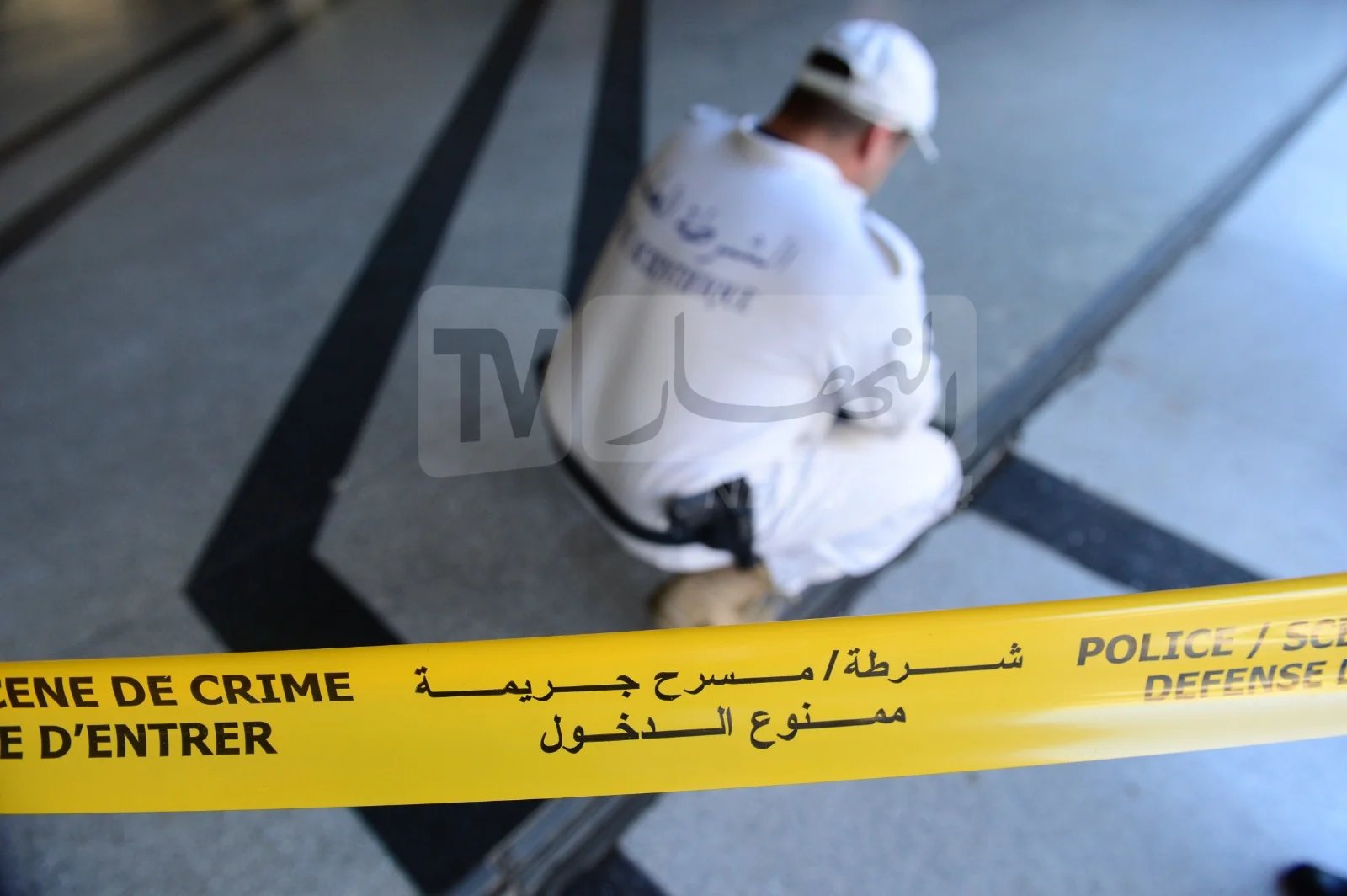 مقتل شخص بطلق ناري وإصابة مرافقه بعد الاعتداء عليهما في عين وسارة