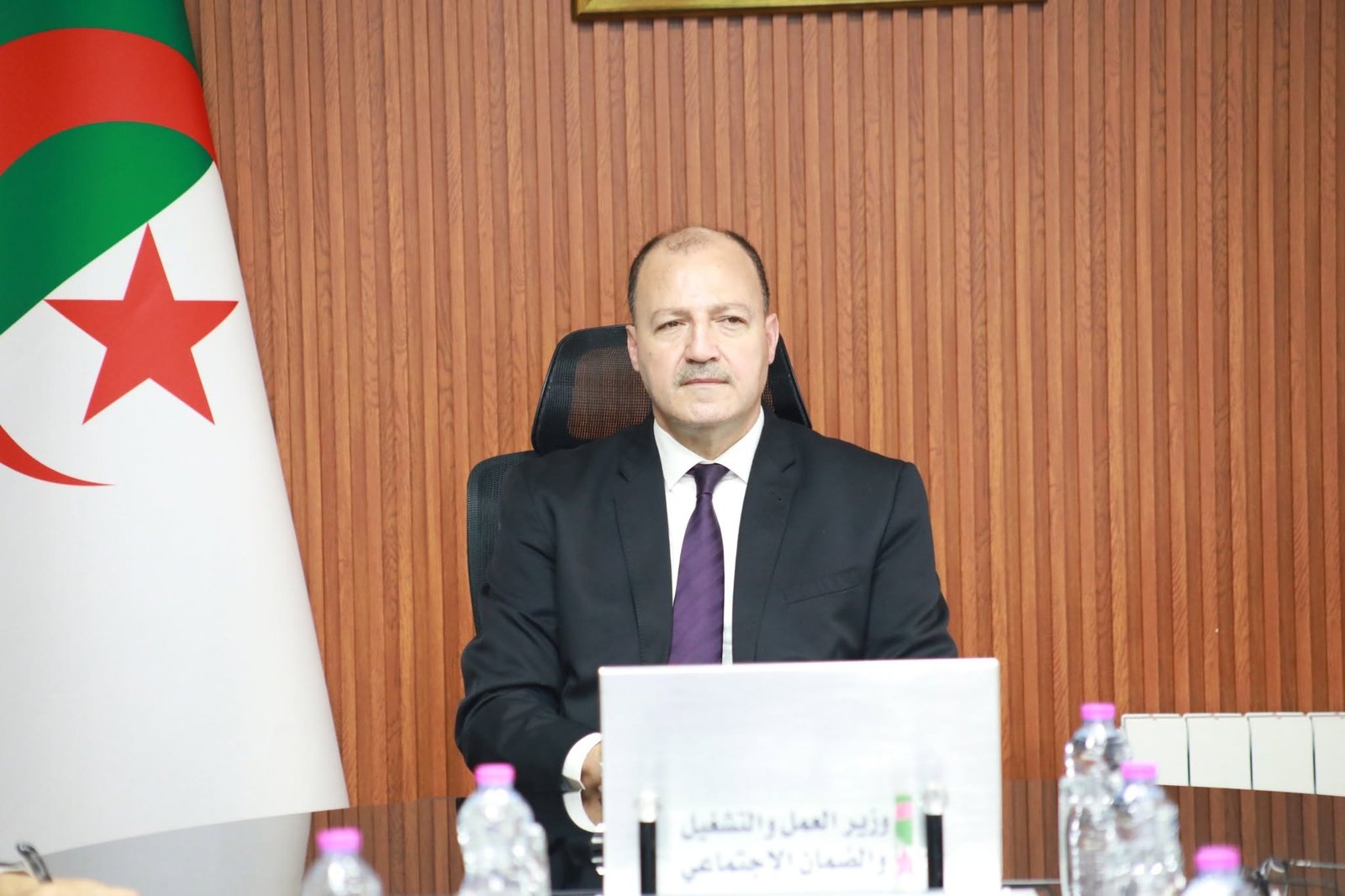 وزير العمل يقوم بزيارة فجائية إلى عدد من مراكز كناس بالعاصمة