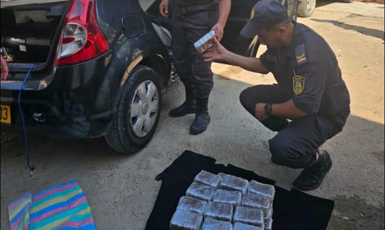 بالفيديو.. حجز أكثر من 61 كلغ من الكيف وتوقيف 7 أشخاص بالشلف