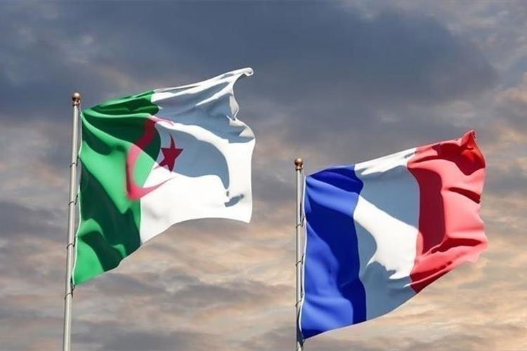 الفرنسيون يبحثون عن سيناريوهات للتعاطي مع الجزائر
