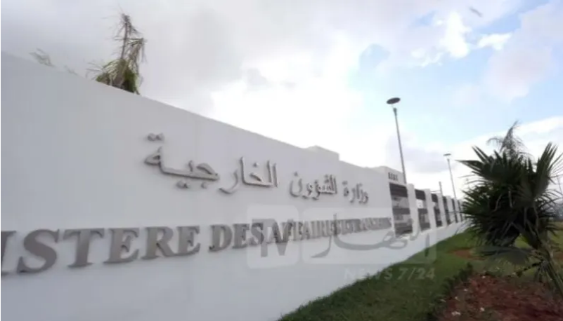 الجزائر تدين استهداف مطار الملك خالد بالرياض وتؤكد تضامنها الكامل مع السعودية